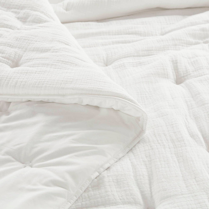 3-Piece Full/Queen Cotton  Embroidered Quilt Set,White