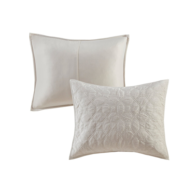 3 Piece Velvet Quilt Set