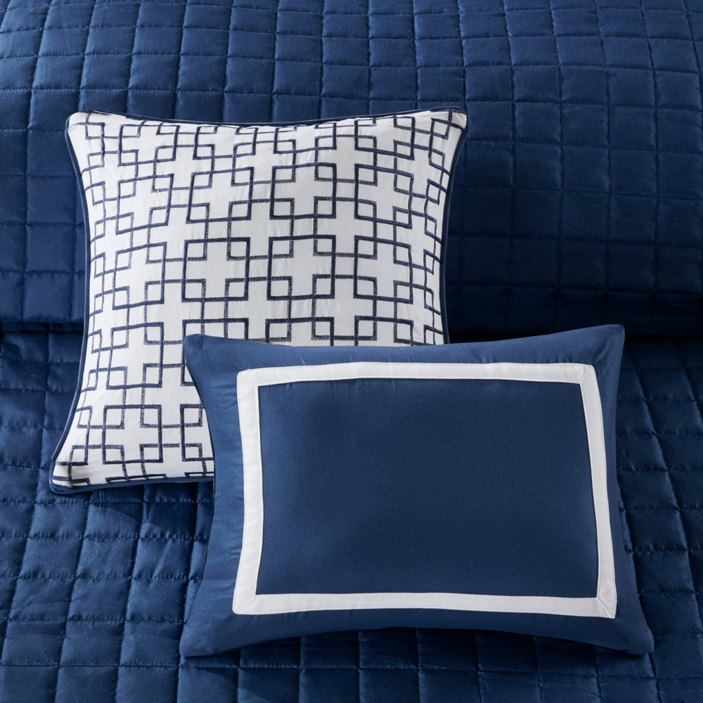 8 Piece Comforter and Quilt Set Collection Navy King/Cal King Media 16