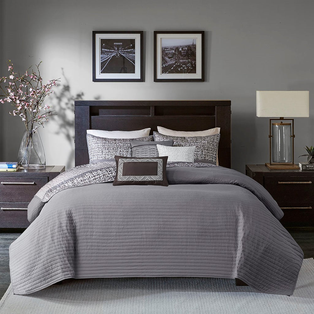 6 Piece Reversible Jacquard Quilt Set with Throw Pillows Grey/Taupe Full/Queen Media 12