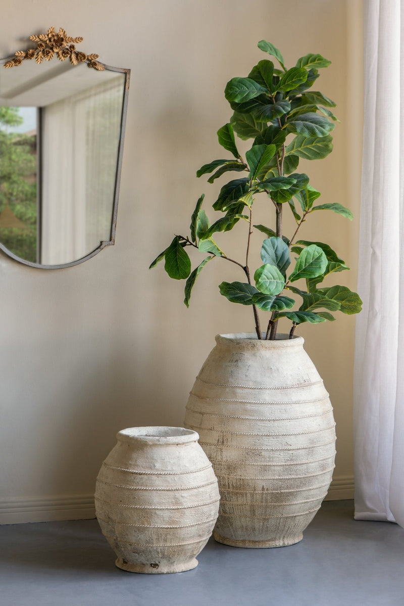 17.5x17.5x18.5' Round Magnesium Flower Pot with Weathered White Finish and Ridged Texture