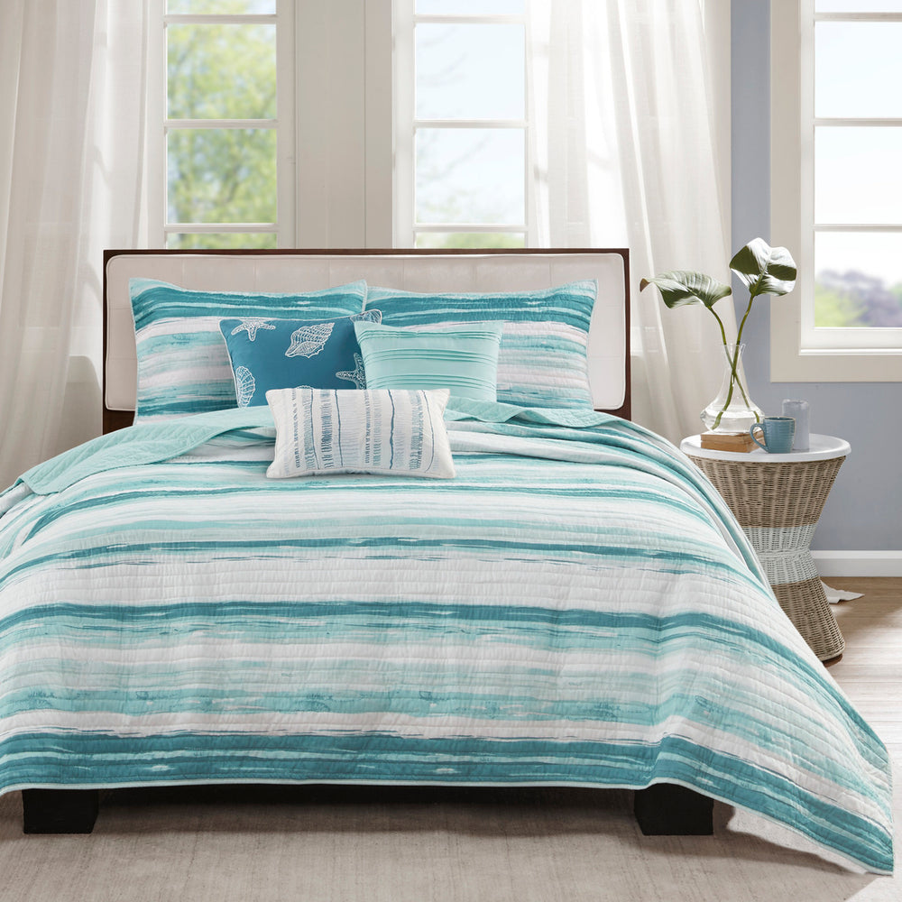6 Piece Printed Quilt Set with Throw Pillows Aqua Full/Queen Media 10