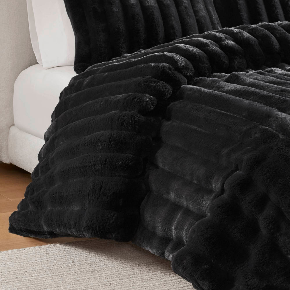 3 PCS King  soft Faux Fur Ribbed Comforter Set Black Media 10