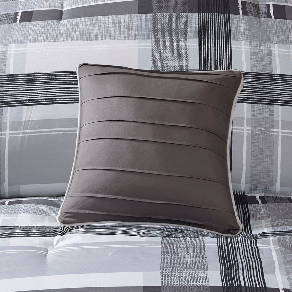 Full/Queen Plaid Comforter Set Media 3