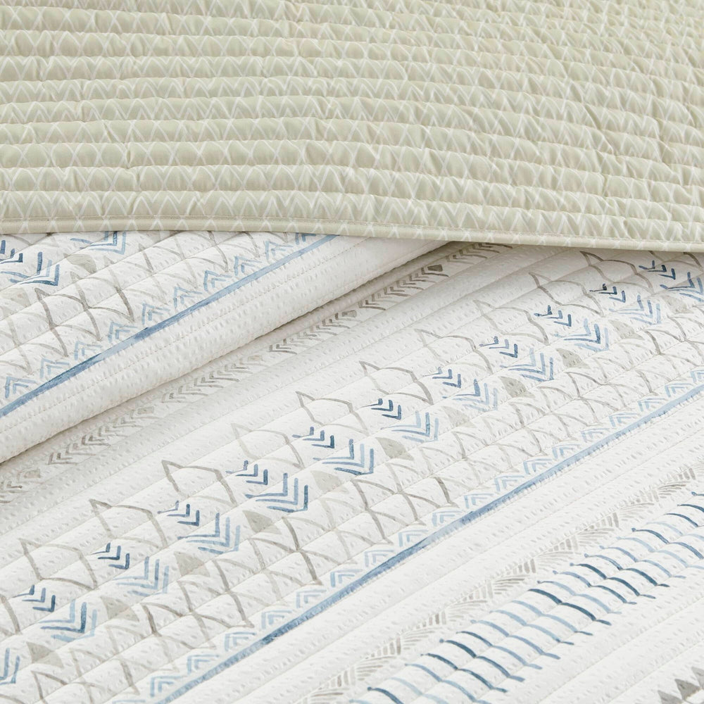 3 Piece   Seersucker Quilt Set Taupe/Blue King/Cal King Media 9