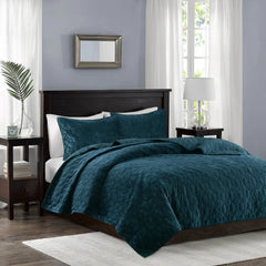 3 Piece Velvet Quilt Set perspective