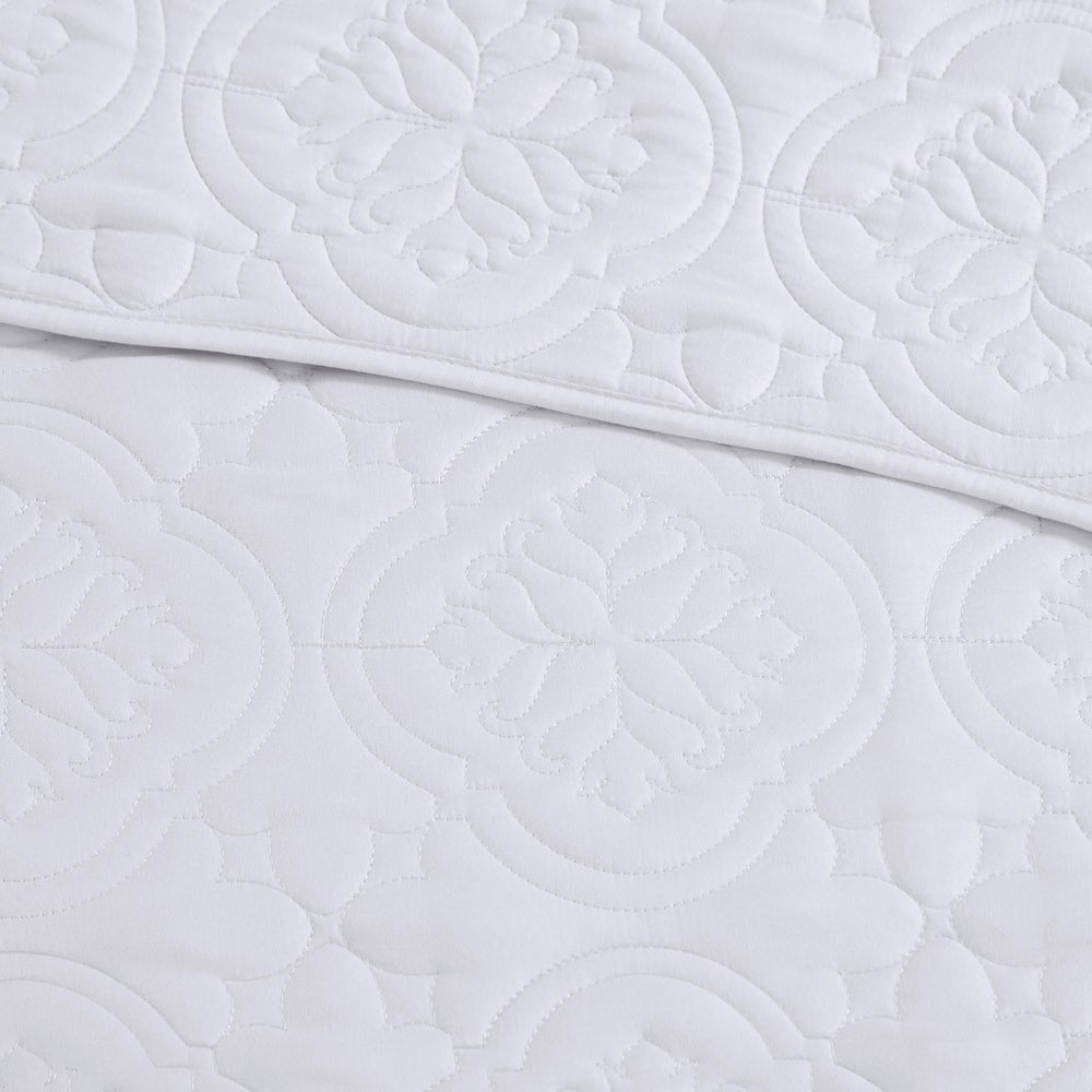 3 Piece Reversible Bedspread Set White Full/Queen Media 11