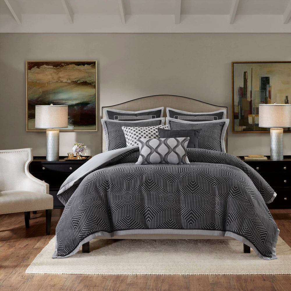 8 Pieces Queen Comforter Set,Black Multi Media 7