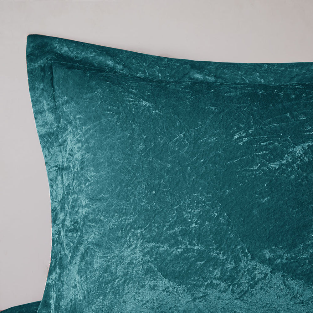 King/Cal King Velvet Duvet Cover Set with Throw Pillow Media 6