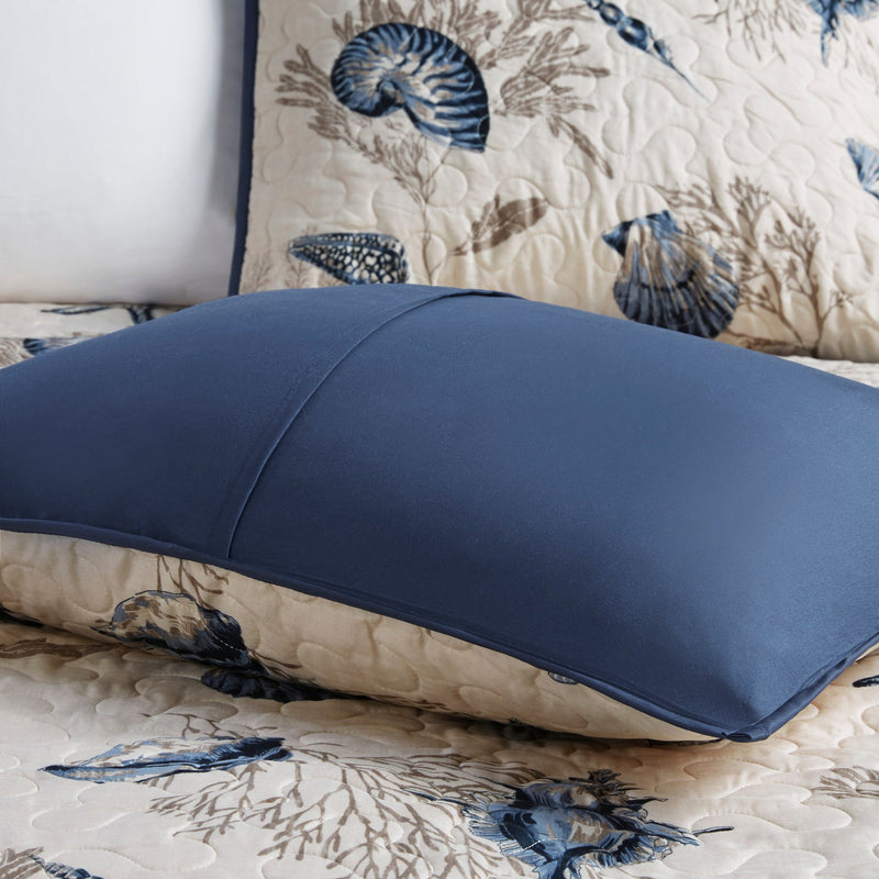 Brushed   Quilt Set with Throw Pillows Blue Twin/Twin XL