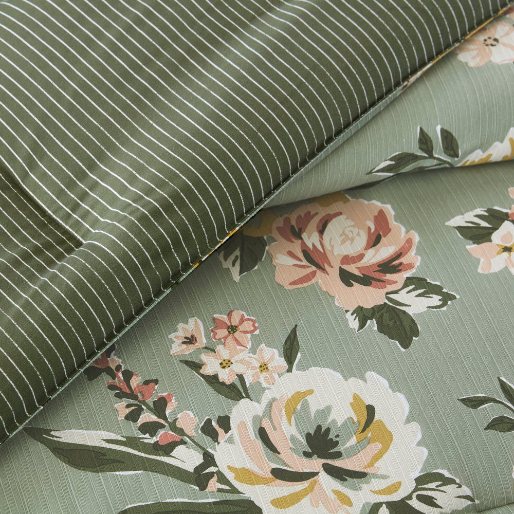 7-Piece Queen Vin  Floral Comforter Set, Green Media 18