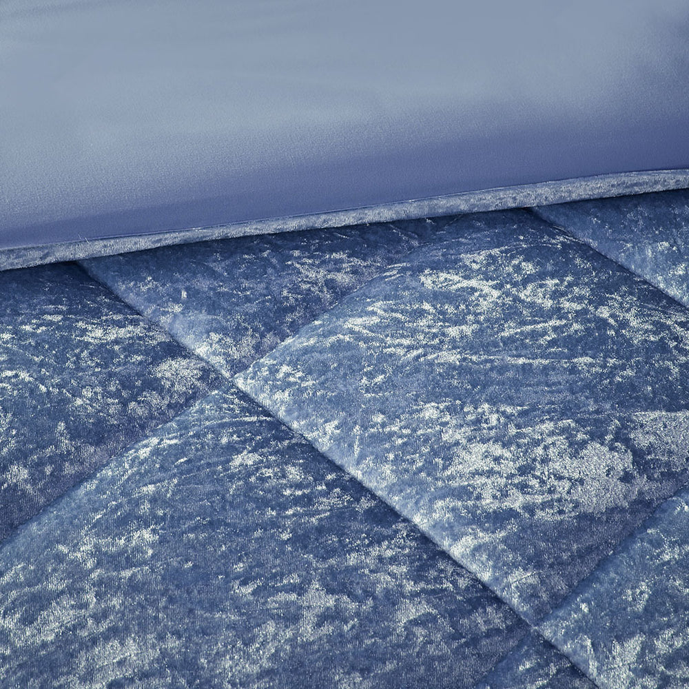 King/Cal King Velvet Duvet Cover Set with Throw Pillow Media 12