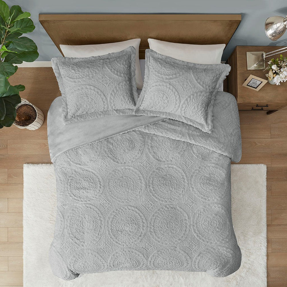 Full/Queen Embroidered Medallion Faux Fur     Comforter Mini Set Media 11
