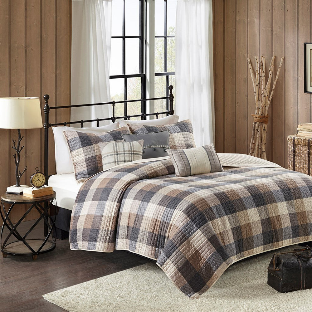 6 Piece Printed Herringbone Quilt Set with Throw Pillows Neutral King/Cal King Media 1