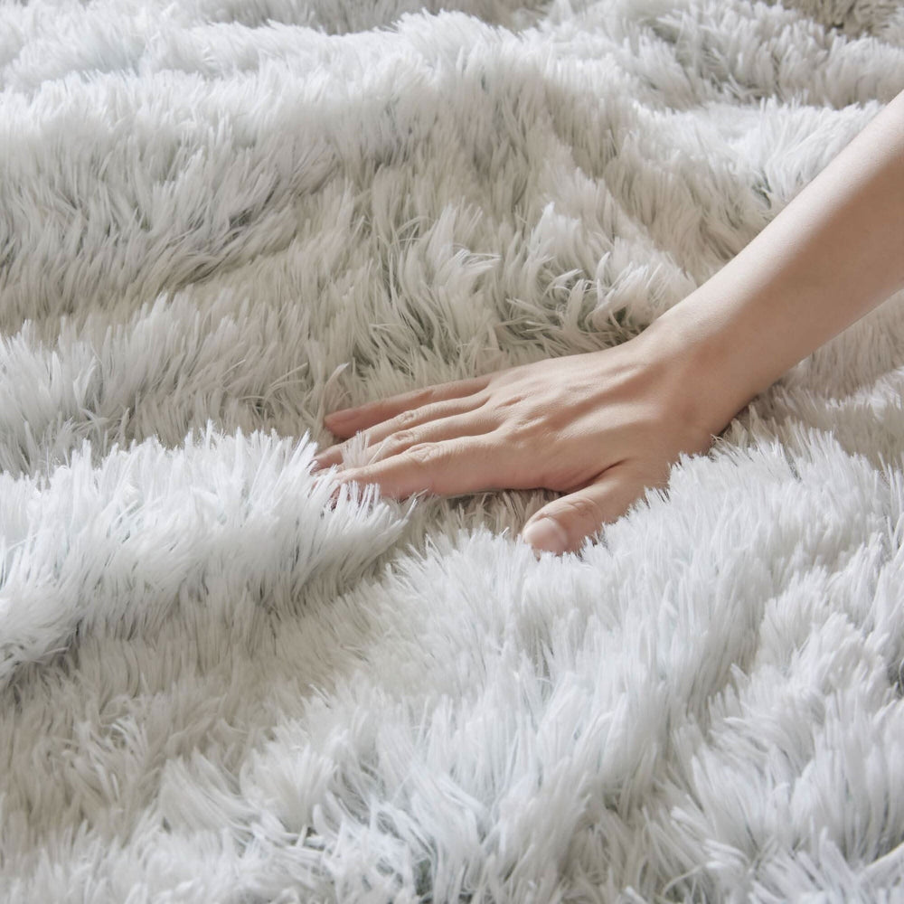 Faux Fur Comforter Set Shaggy King Cal King Green White Bedding for Bedroom 3 Piece Media 9