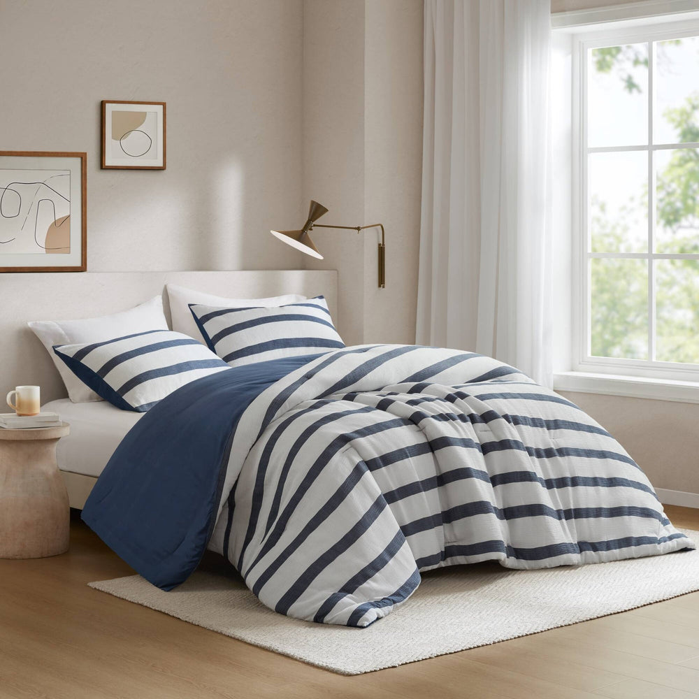 3-Piece Full/Queen Yarn-dyed striped comforter Media 2
