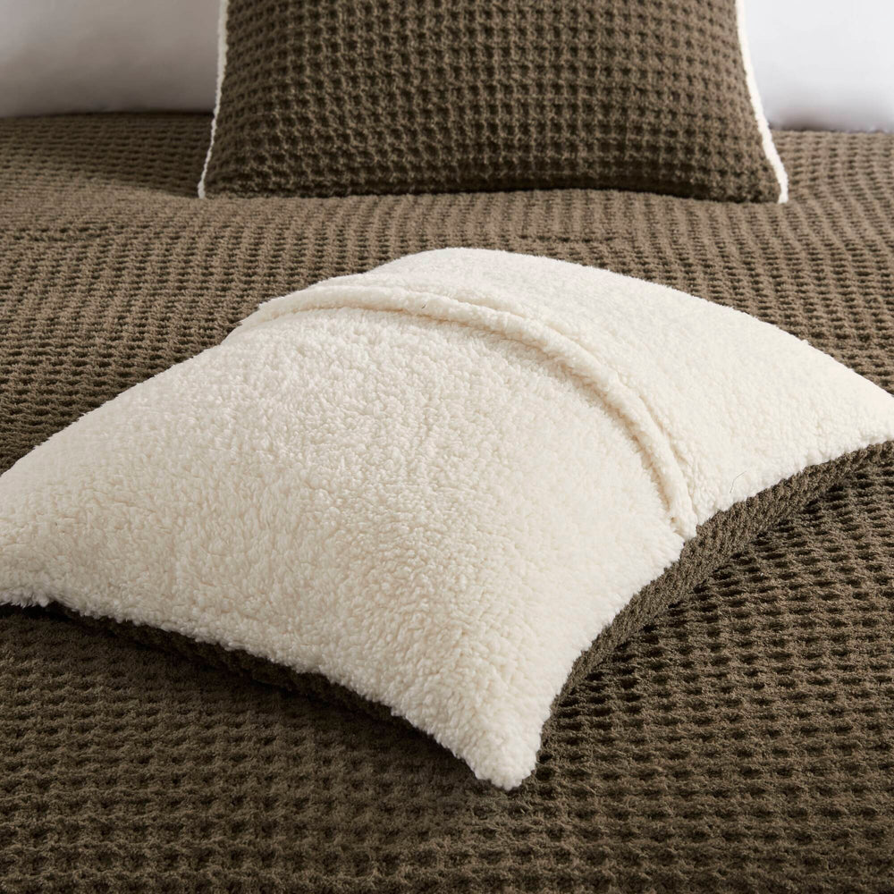 Knit Chenille Comforter Set Full/Queen Media 8