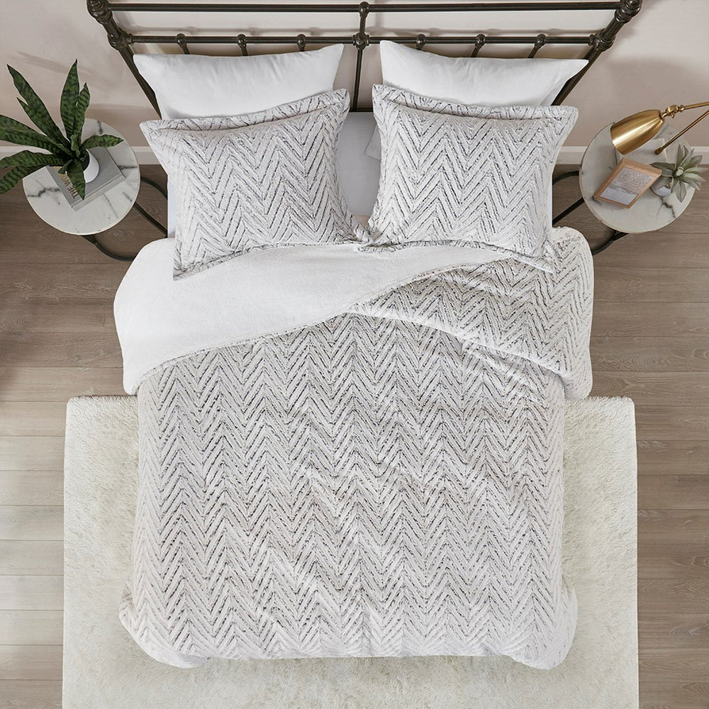 King/Cal King Ultra Plush Down Alternative Comforter Set Media 3
