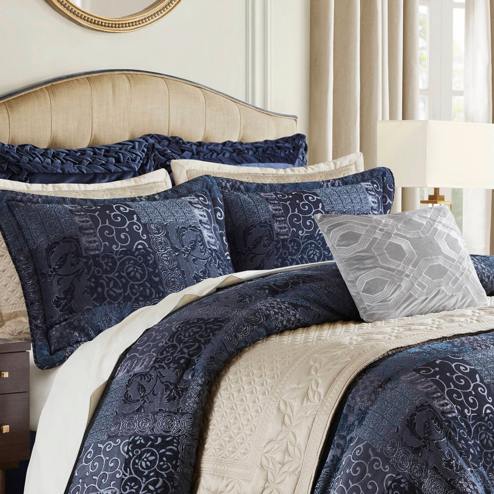 4 PCS Cal King Comforter Set Navy Media 3
