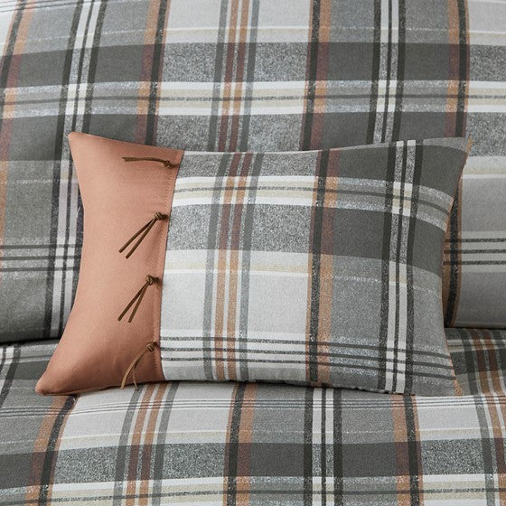 Full/Queen Plaid Comforter Set