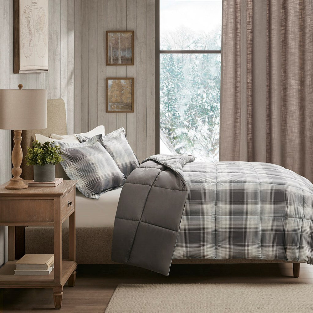 Full/Queen Softspun Down Alternative Comforter Mini Set Media 3