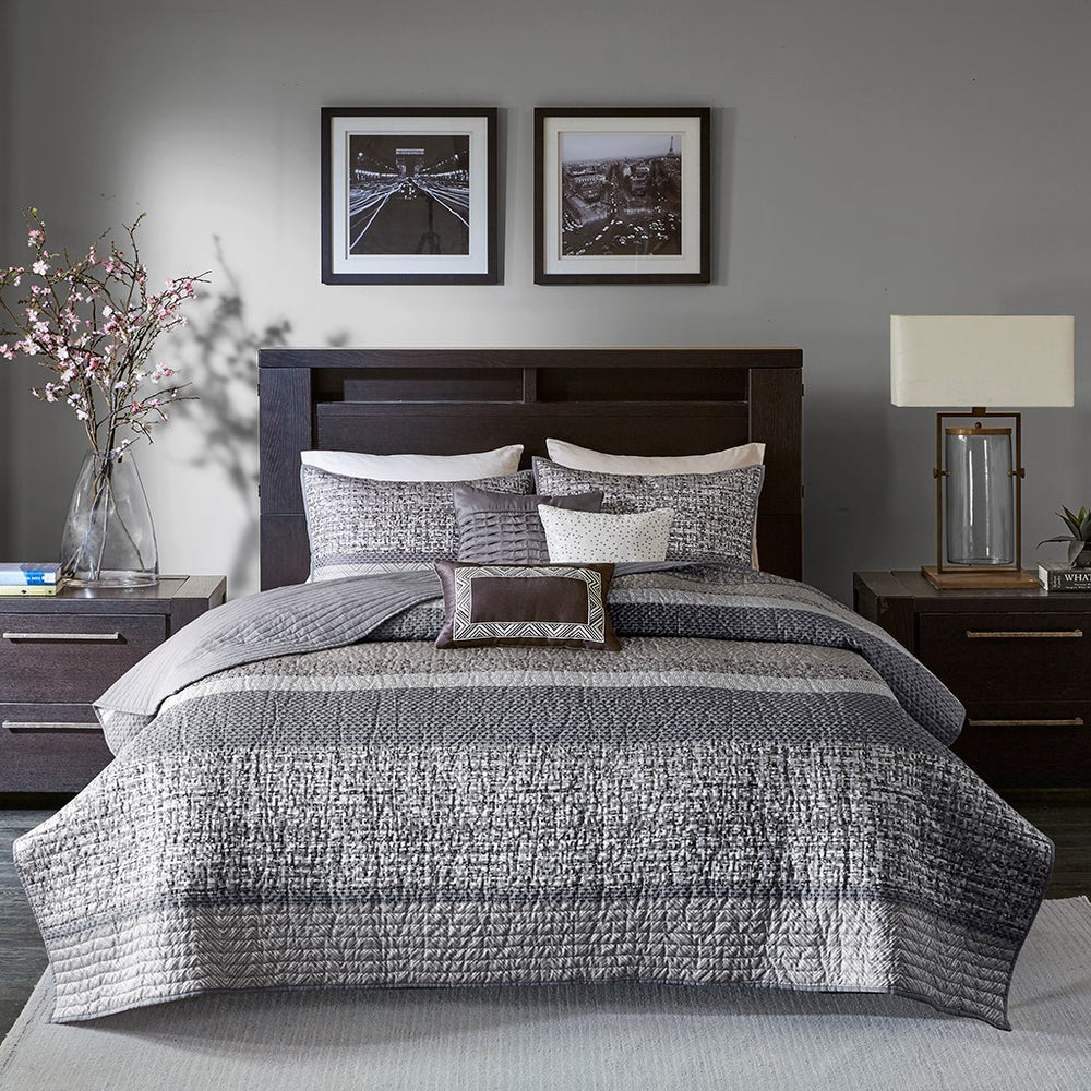 6 Piece Reversible Jacquard Quilt Set with Throw Pillows Grey/Taupe King/Cal King Media 5