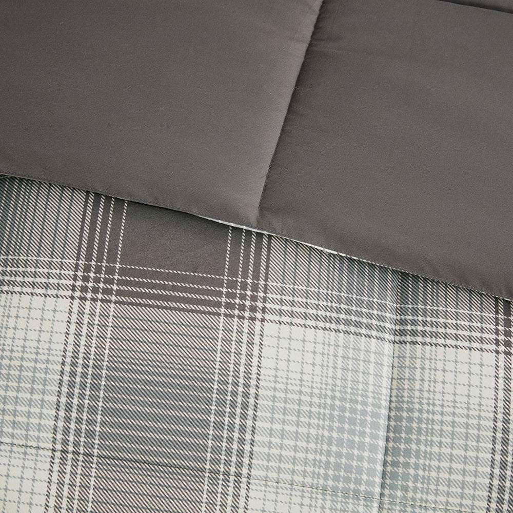 Full/Queen Softspun Down Alternative Comforter Mini Set Media 5