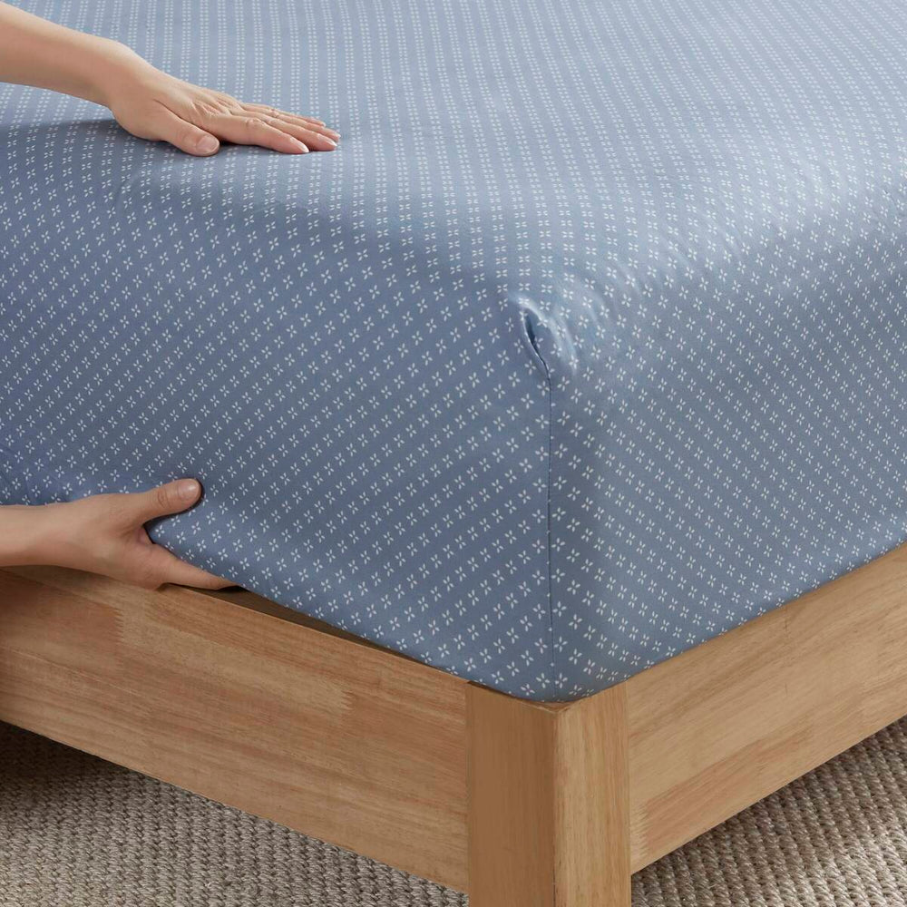 Floral Comforter Set with Bed Sheets Blue Full Media 10