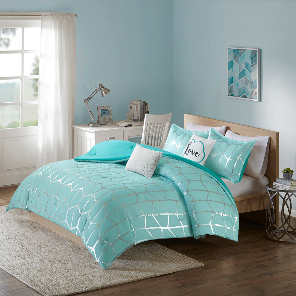 Full/Queen Metallic Printed Comforter Set Media 1