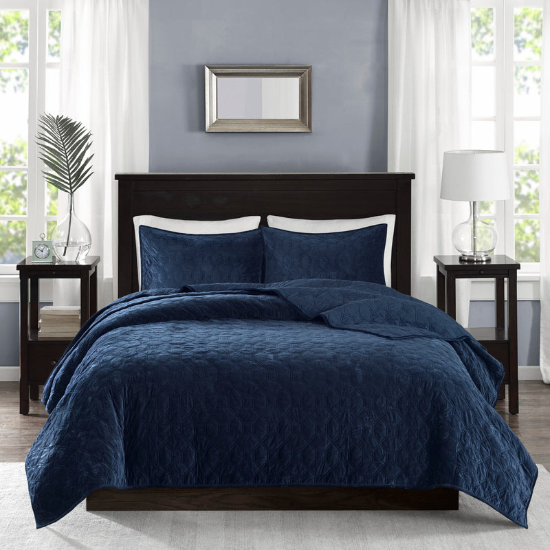 3 Piece Velvet Quilt Set