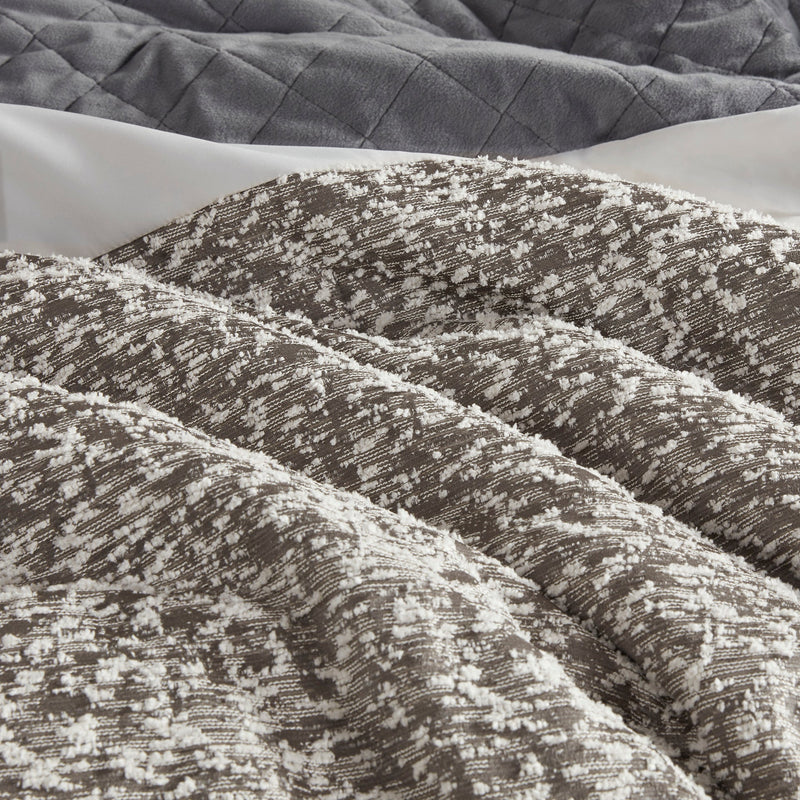 5 Piece Textured Jacquard Stripe Comforter Set with Throw Pillows-King/Cal King