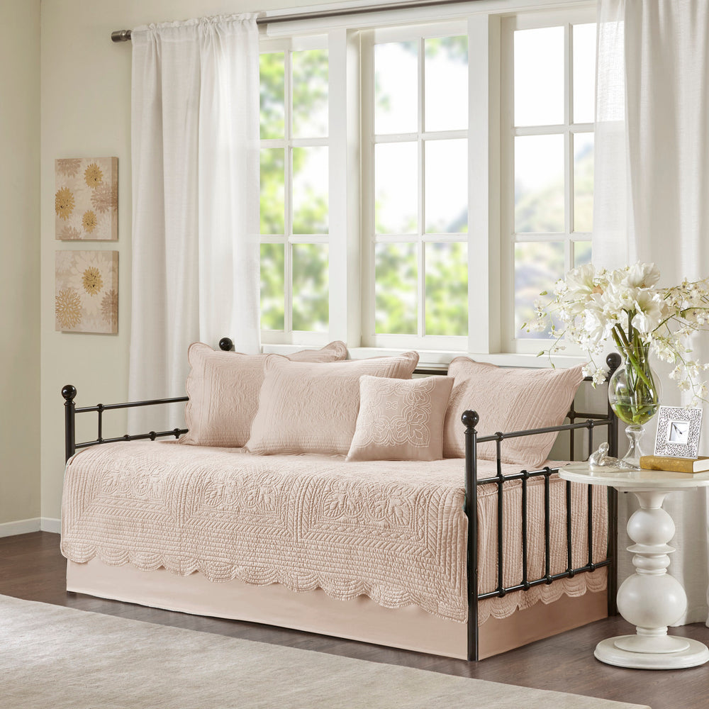 6 Piece Reversible Scalloped Edge Daybed Cover Set Blush Daybed Media 1
