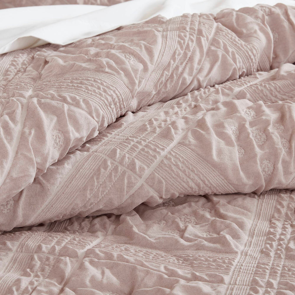 5-Piece King 5 Piece Sculpted jacquard comforter set,Pink Media 11