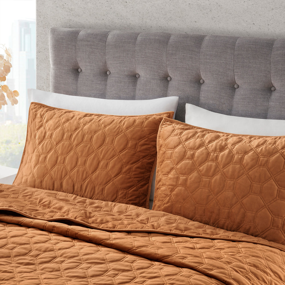 3 Piece Velvet Quilt Set Rust King/Cal King Media 5