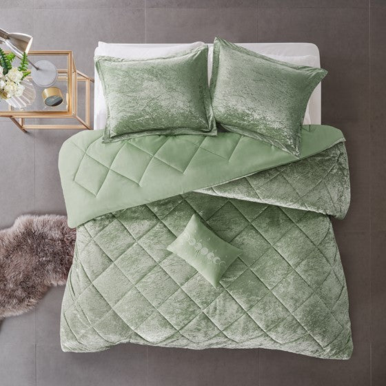 Twin/Twin XL Velvet Comforter Set with Throw Pillow Media 7