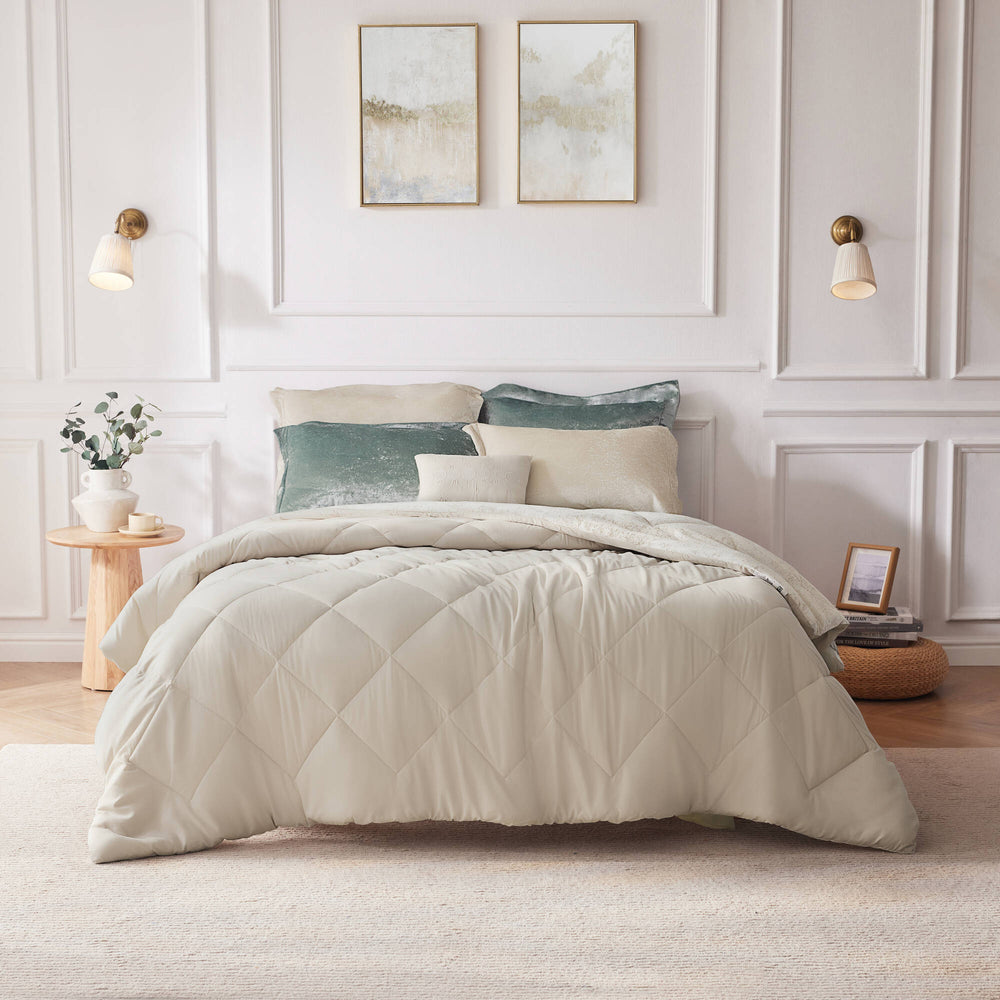 4 PCS Full/Queen Velvet Duvet Cover Set with Throw Pillow Champagne Media 1