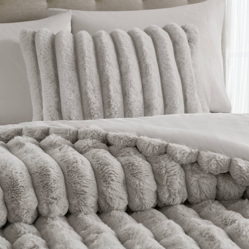 3 Pieces Full/Queen  soft Faux Fur Ribbed Comforter Set,Light Gray
