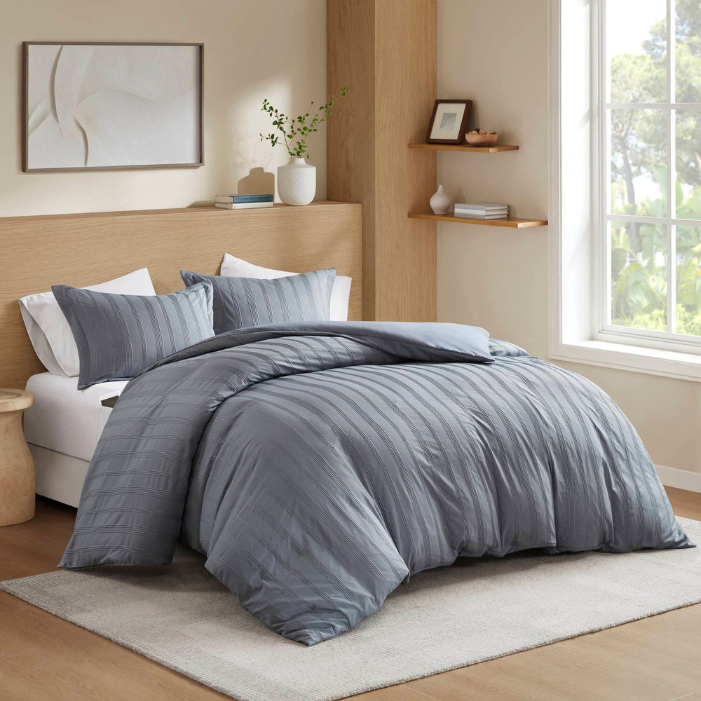 3-Piece King Woven Striped Duvet Set Media 1