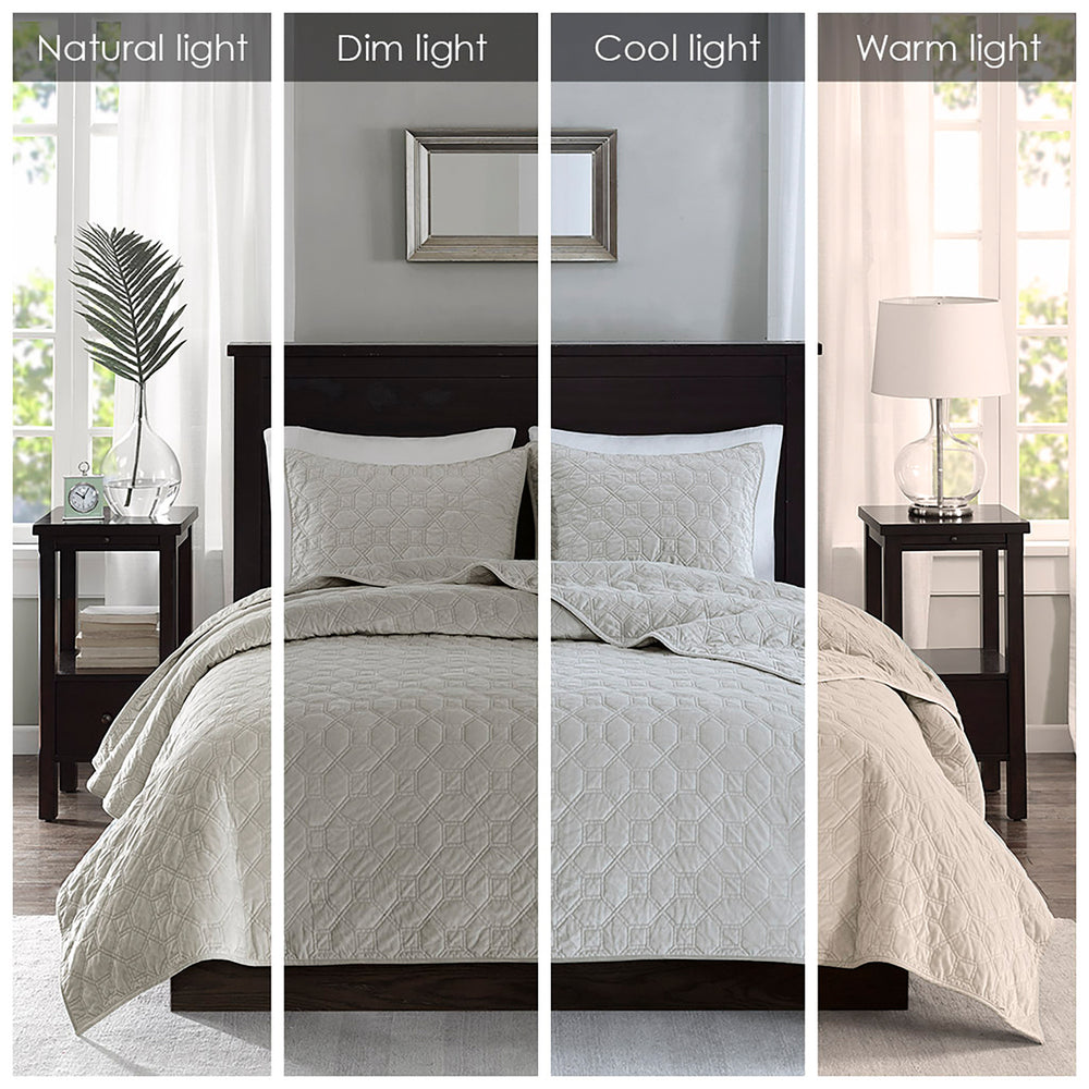 3 Piece Velvet Quilt Set Ivory Full/Queen Media 4