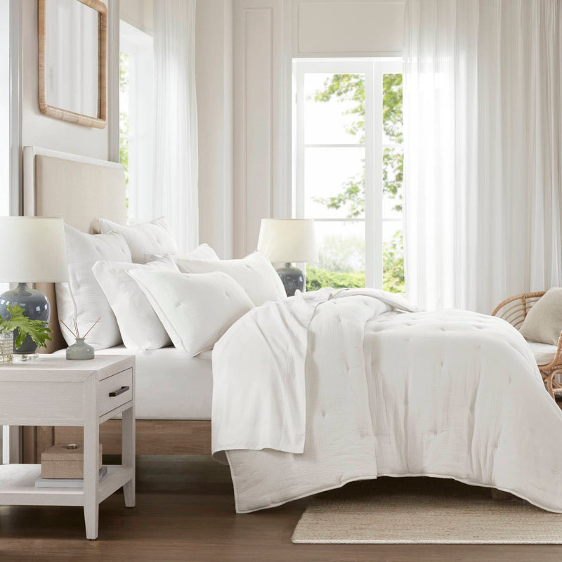 3-Piece Full/Queen Cotton  Embroidered Quilt Set,White