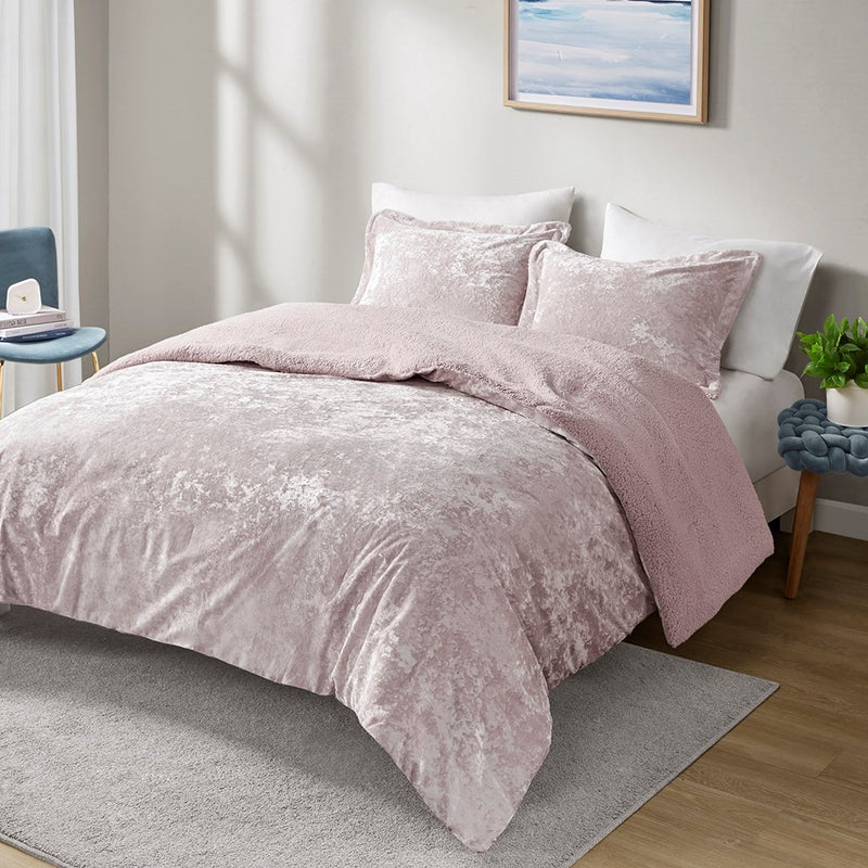 Twin/Twin XL Crushed Velvet Sherpa Reversible Comforter Set