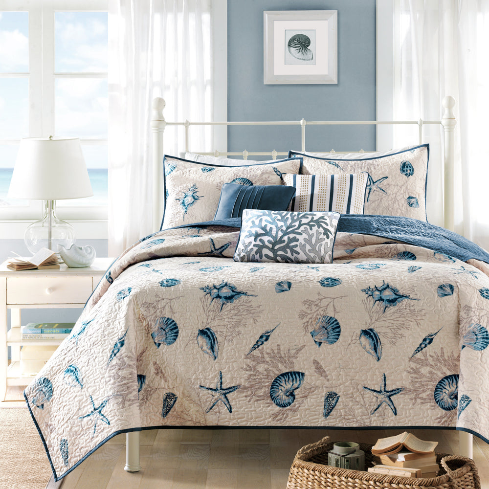 Brushed   Quilt Set with Throw Pillows Blue Full/Queen Media 2