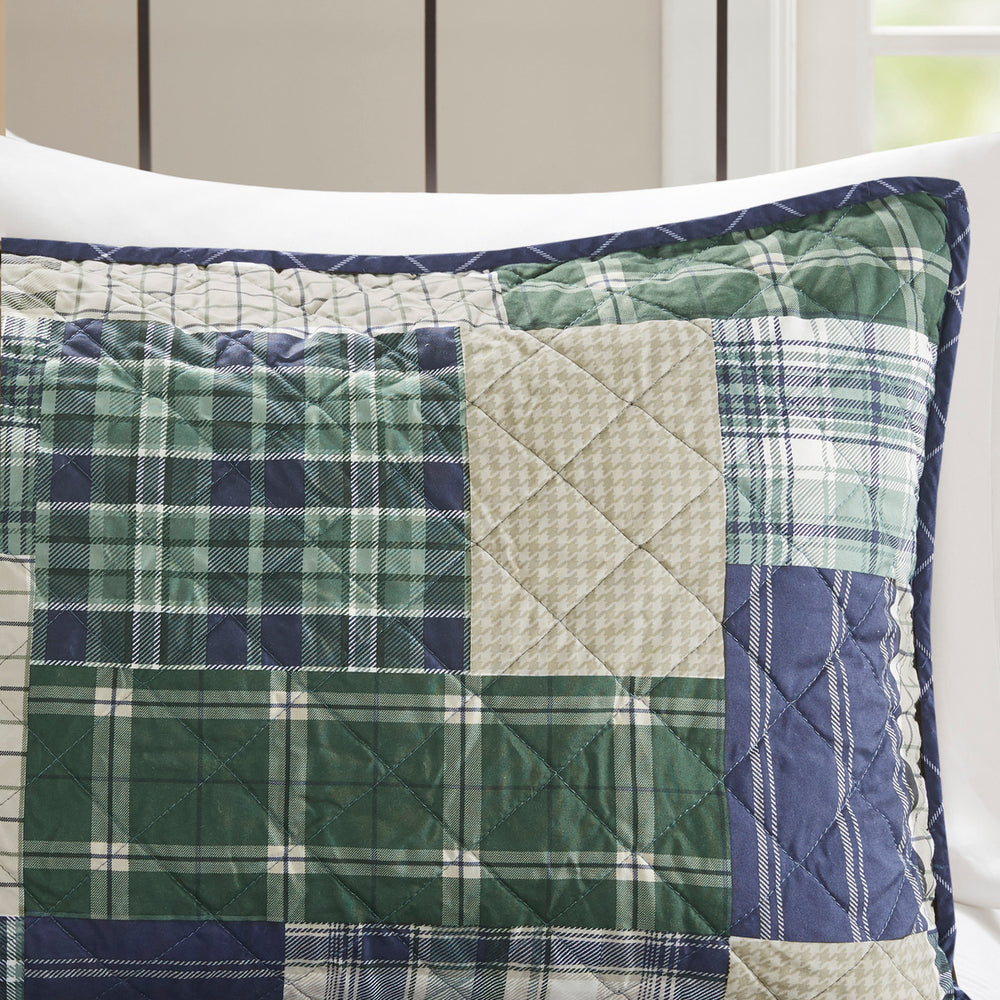 3 Piece Reversible Printed Quilt Set Green / Navy Full/Queen Media 16