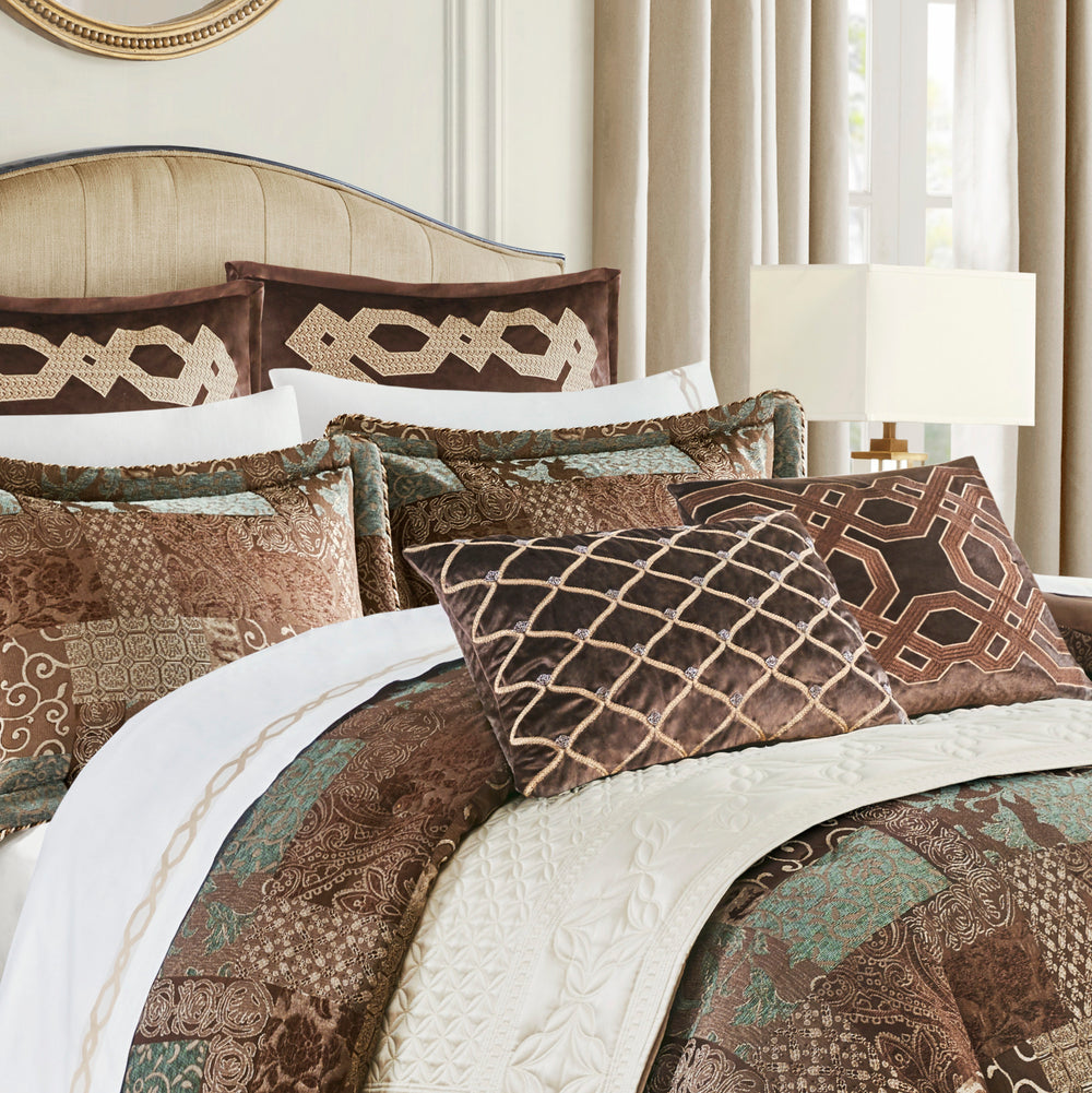 4 Piece Red Comforter Set Red Queen Media 8