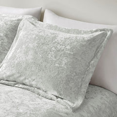 Crushed Velvet Sherpa Reversible Comforter Set perspective