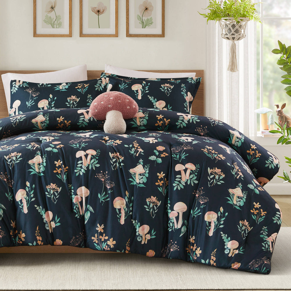 4- Piece Full/Queen Mushroom Garden Comforter Set Media 3