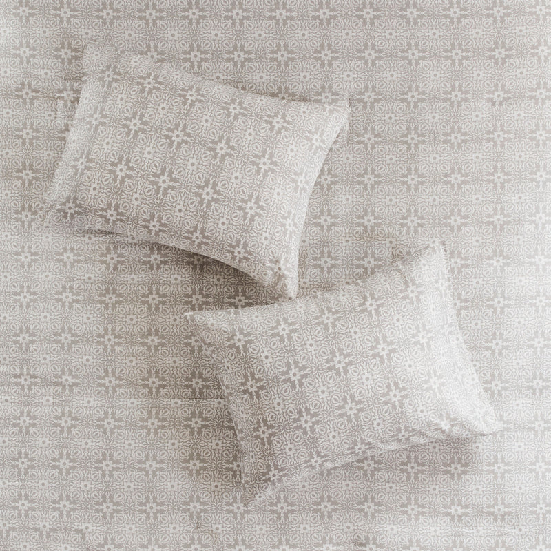 Full/Queen 4 Piece Embroidered Cotton Reversible Duvet Cover Set