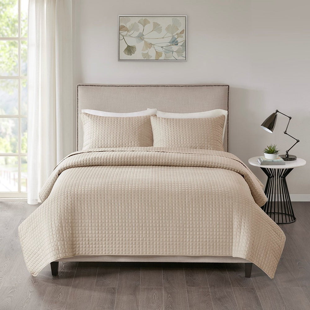 3 Piece Reversible Quilt Set Khaki King/Cal King Media 1