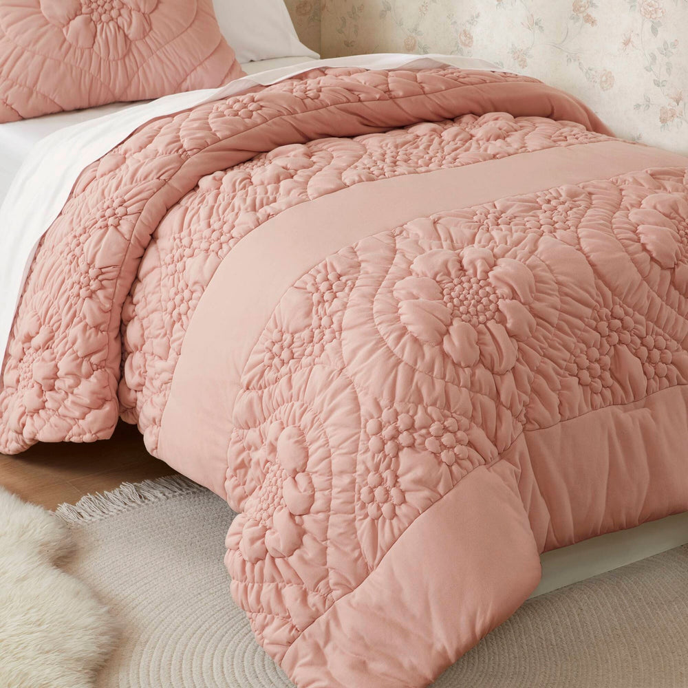 3-Piece King Comforter Set,Pink Media 8