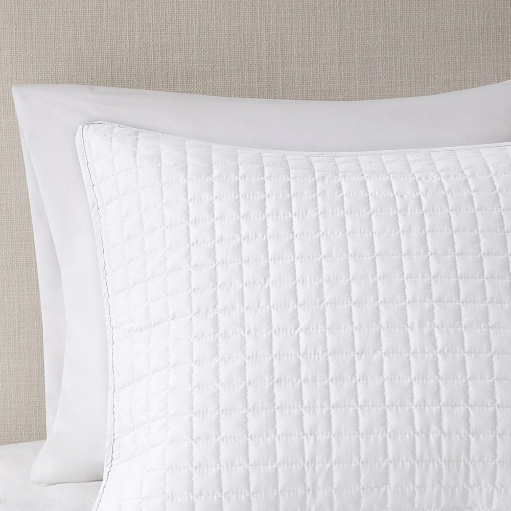 3 Piece Reversible Quilt Set White Full/Queen Media 4